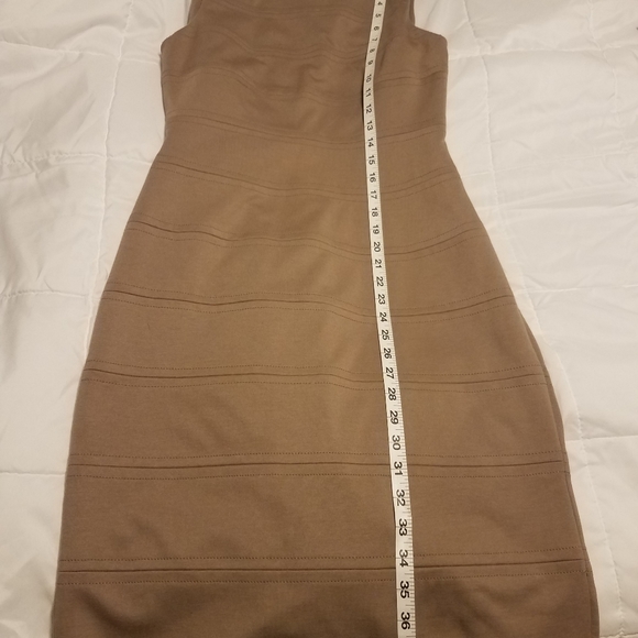 Dress - Picture 3 of 12